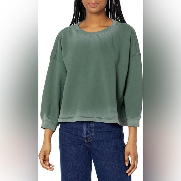 ✨VELVET✨by Graham and Spencer Ombre Sweatshirt - Picture 2 of 6